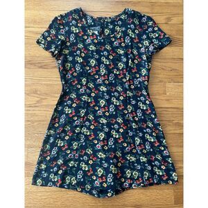 Vintage 90s Women's Romper Size Cottage Core Boho buttons shorts ditzy floral XS